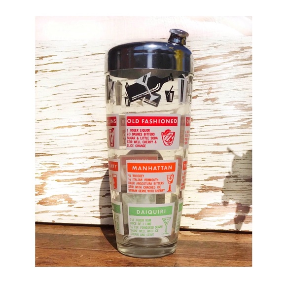 Vintage Mid Century Modern Cocktail Shaker - Picture 8 of 9